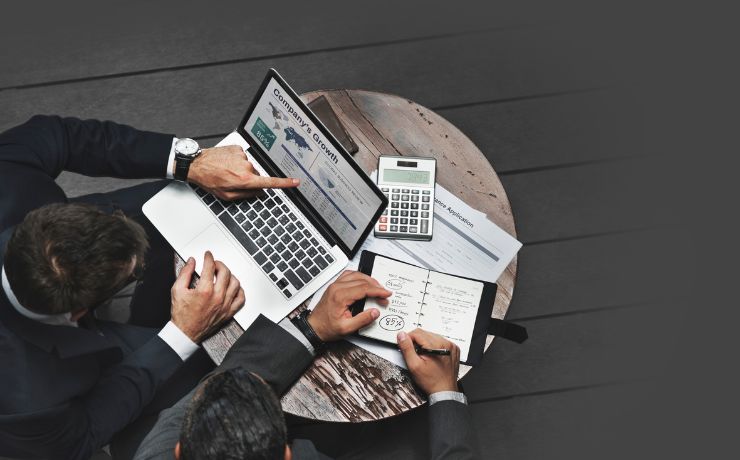 What is the best way to conduct a successful market survey?