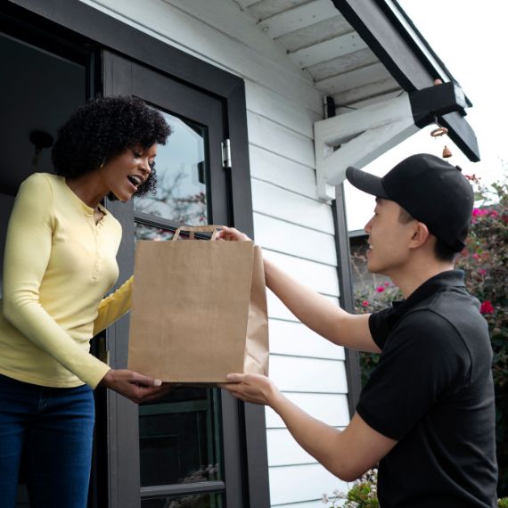 Brazil Hyperlocal Delivery and Dark Kitchen Market Competitive Landscape - Market Share, Positioning, M&A, Company Profiles